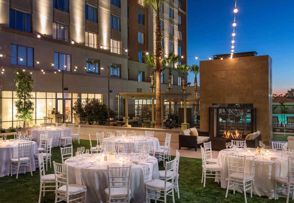 Courtyard By Marriott Spectrum Hotel Irvine
