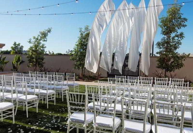 Courtyard By Marriott Spectrum Irvine