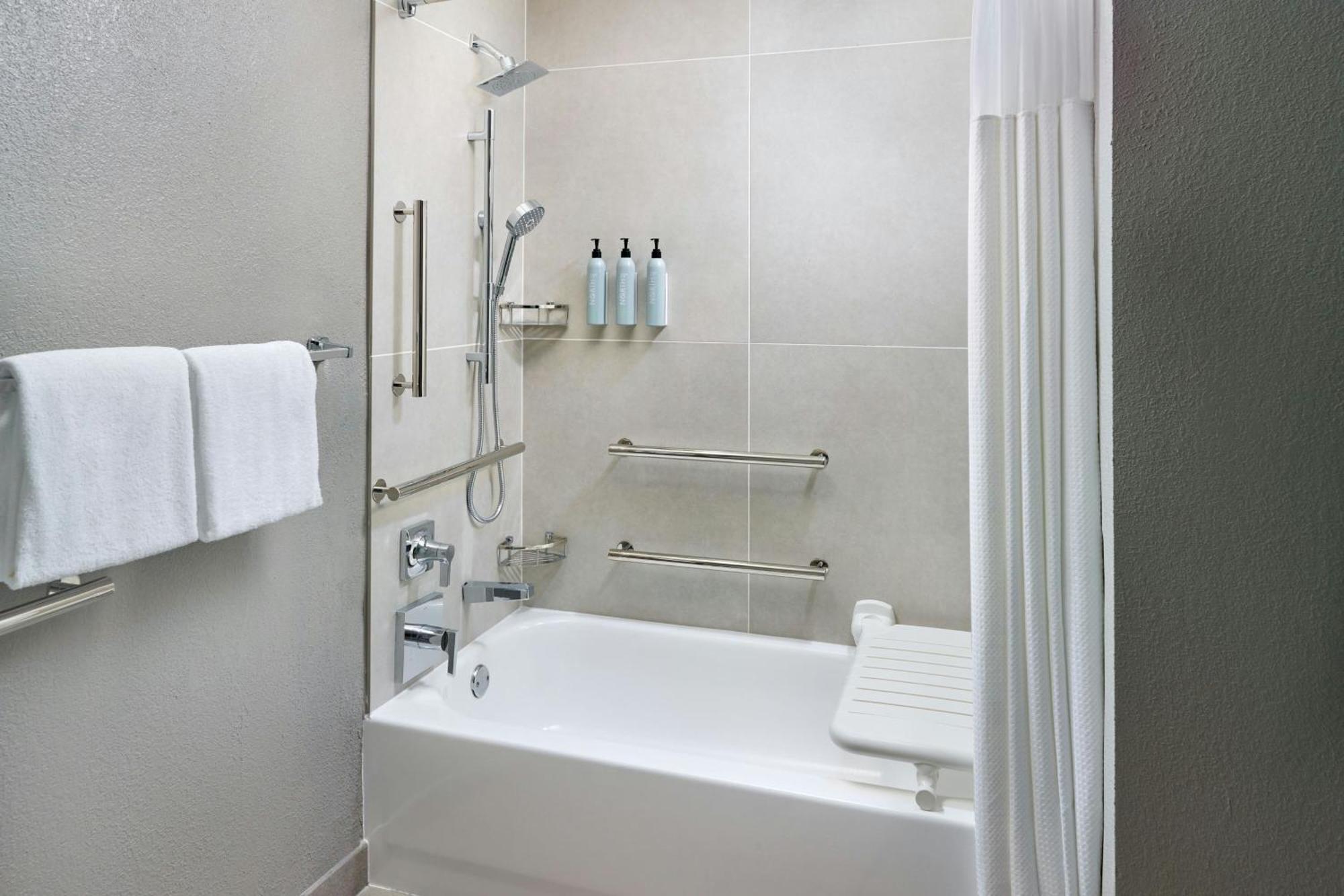 Courtyard By Marriott Spectrum 3* Irvine