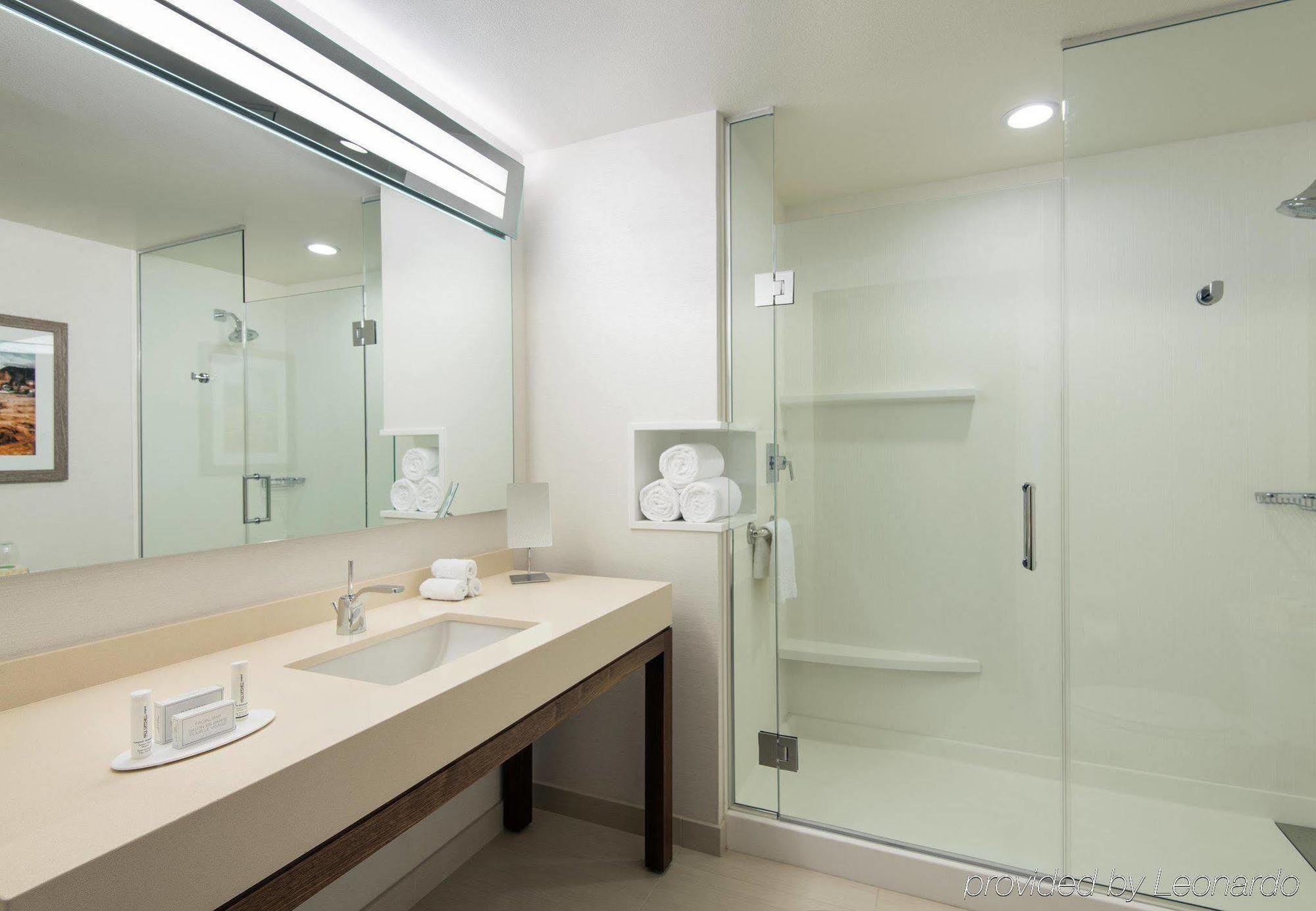 Courtyard By Marriott Spectrum 3*